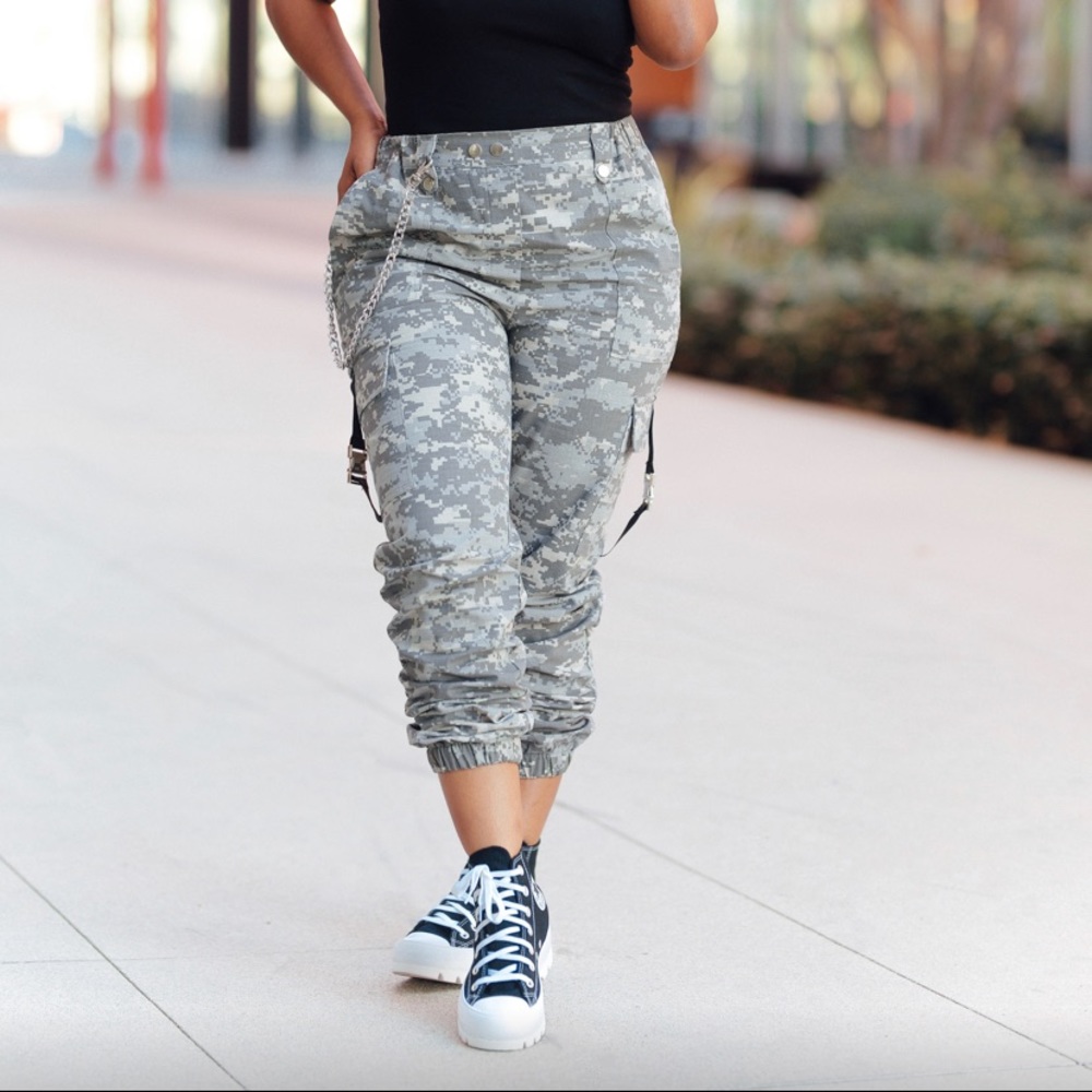 Camo pants